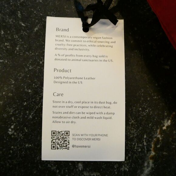 Mersi Purse Erin Rust Orange Red Gold Nylon Zip Compartments Seatbelt Strap NEW - Picture 11 of 13